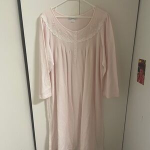 Vintage 90s Miss Elaine Light Pink Lace Trim Chemise